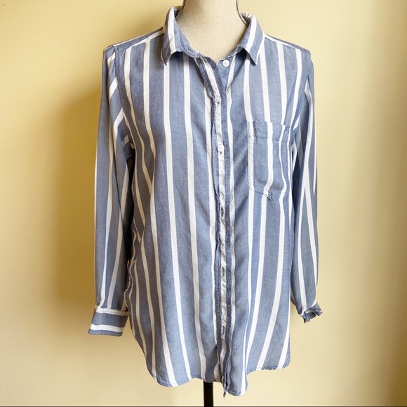 American Eagle Outfitters Tops - 🌵American Eagle Oversized Fit Stripe Button Down